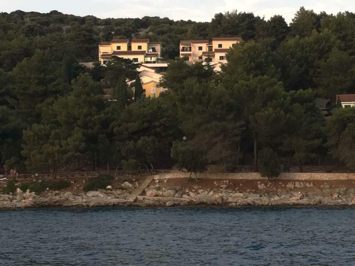 Gavza Dream View Apartment Cres Eksteriør bilde